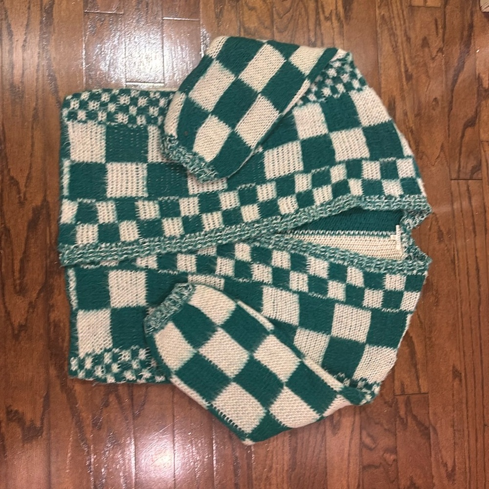 Baevely Cardigan Green & White Checkered